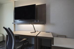 1 Bedroom Suite, 2 Queen, Sofa bed room in Courtyard St. Louis Brentwood