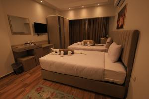 Akhenaton Hotel