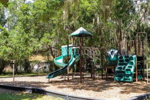 Amazing 4 bedroom house near Disney