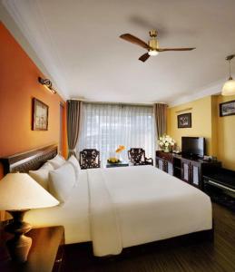 Classic Street Hotel