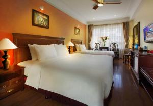 Classic Street Hotel