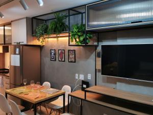 Studio com piscina ao Lado do Metrô Faria Lima