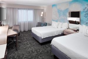 Double Room with Two Double Beds room in Courtyard Tuscaloosa