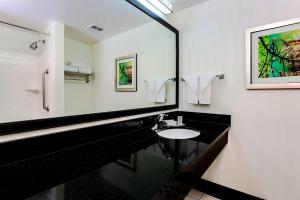 King Studio with Sofa Bed room in Fairfield by Marriott Wilkes-Barre