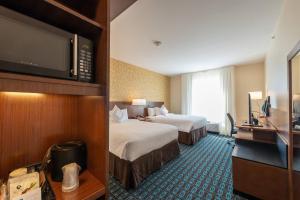 Queen Room with Two Queen Beds - Hearing Accessible room in Fairfield Inn & Suites by Marriott Sidney