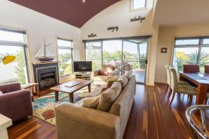 Aqua Vista - 112 Langford Parade. PVille