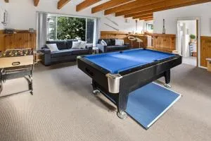 Plymouth - Goon Nure