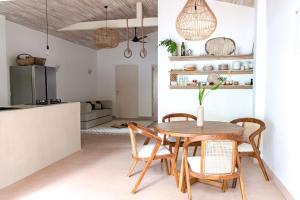 Modern Villa With Pool 250m to Sea