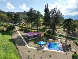 Cabaña Campestre San Nicolas - Funcional