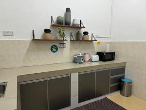Sevenseas Saroja Homestay
