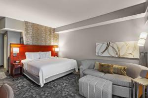 King Room with Sofa Bed and Adapted Tub - Mobility and Hearing Accessible room in Courtyard by Marriott Tulsa Woodland Hills