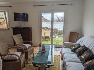 Maisons de vacances Gite Renardeau : Confort et Nature a Chassey-Beaupre - FR-1-585-162 : photos des chambres