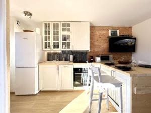 Studio rénové pour 4 pers avec balcon et parking à Briançon - FR-1-330C-149