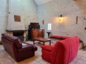 Maisons de vacances Gite de charme au Val de Loire, pres d-Orleans - FR-1-590-534 : photos des chambres