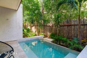 2 Br. PH wPrivate Pool in Luxury Gated Community
