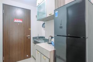 Nice and Cozy Studio at Transpark Cibubur Apartment By Travelio