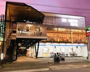 Hotel Wisata Niaga Campus - 巴图拉登