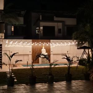 Royal Paradise Villa