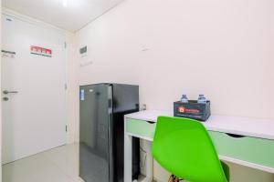 Comfortable and Minimalist Studio at Bogorienze Apartment By Travelio