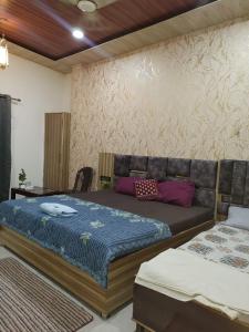Banarasiya Homestay close to Banaras railway station