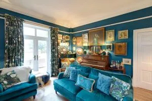 Luxury Villa and Coach House Sleeps 18 Guests - 赫里福德