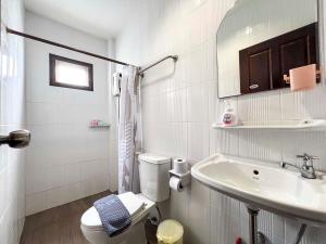 Cute House in Local Area, near CMU