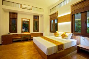 Phòng có Giường cỡ King và Khu vườn Riêng (King Room with Private Garden)