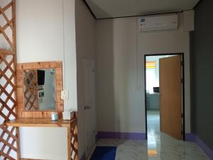 Lanta Beautiful beach house