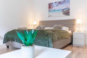 Budget-Friendly 2BR Apt with Great Location