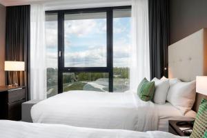 Standard Twin Room with Park View room in Courtyard by Marriott Wolfsburg