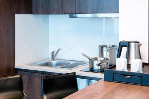 Long Stay Room with King Size Bed room in Courtyard by Marriott Wolfsburg