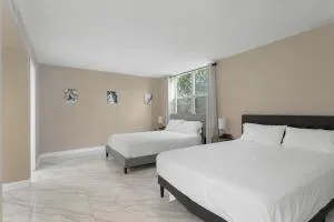 Bay Harbor Sunset Apt 2A - Biscayne Seaplane Base