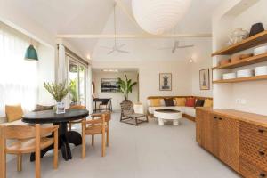 Villa Biro - Stylish 2BR Umalas Villa with AC Living Room & Rice Field Views