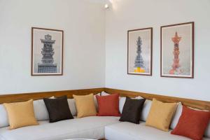 Villa Biro - Stylish 2BR Umalas Villa with AC Living Room & Rice Field Views