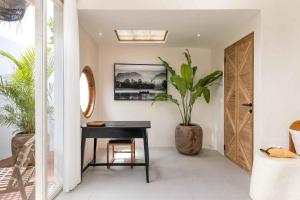 Villa Biro - Stylish 2BR Umalas Villa with AC Living Room & Rice Field Views