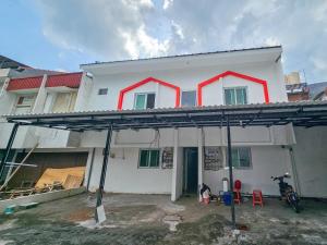 RedDoorz Near Mulyosari