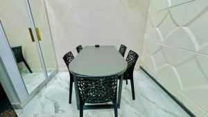 Oyster Stay - 3BHK - Luxury Apartment