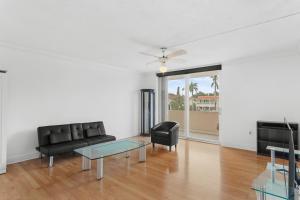 Bay Harbor Sunset Apt 2C