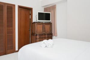 Spacious and Premium 3BR Apartment with City View Sudirman Tower Condominium By Travelio