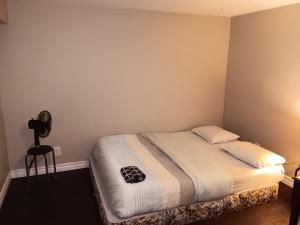 Pet Friendly Cheap Kitchener-WLU Airport Stay Best Location