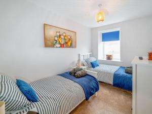 No, 2 Sunnyside Apartments