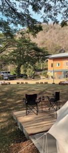 Glamping tent fan room