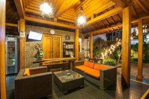 2-Bedroom Garden Legian Villa, 5min Walk to Double Six Beach