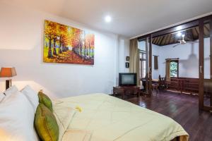 2-Bedroom Garden Legian Villa, 5min Walk to Double Six Beach