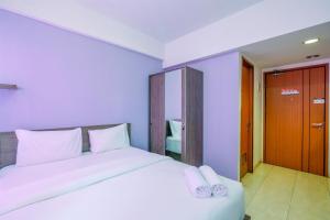 Comfort Studio at Margonda Residence 3 Apartment By Travelio