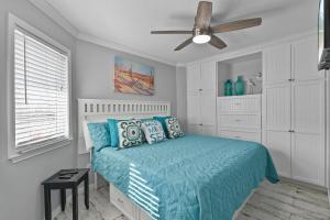 Seascape 1318 Hotel Room