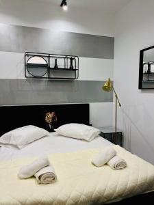White Marble Rooms