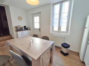 Appartements L'Alexiane, Centre Luchon, parking gratuit, wifi : photos des chambres