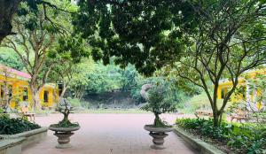 Khu du lịch sinh thái Núi Ngăm