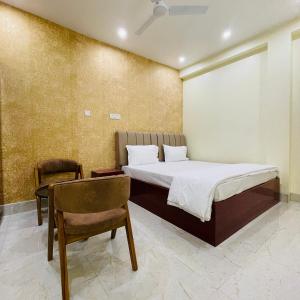 Le Platinum Hotels & Banquet